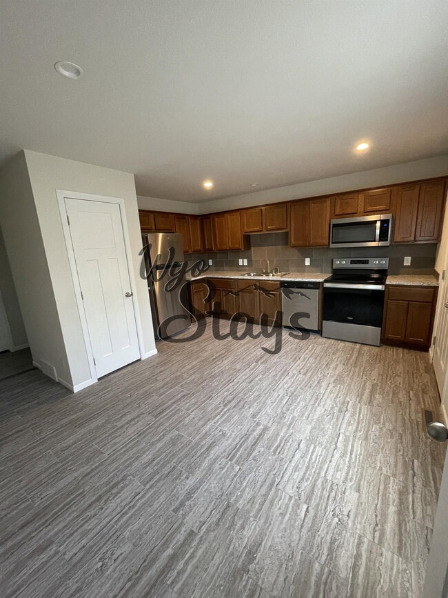 Building Photo - 929 Park Dr