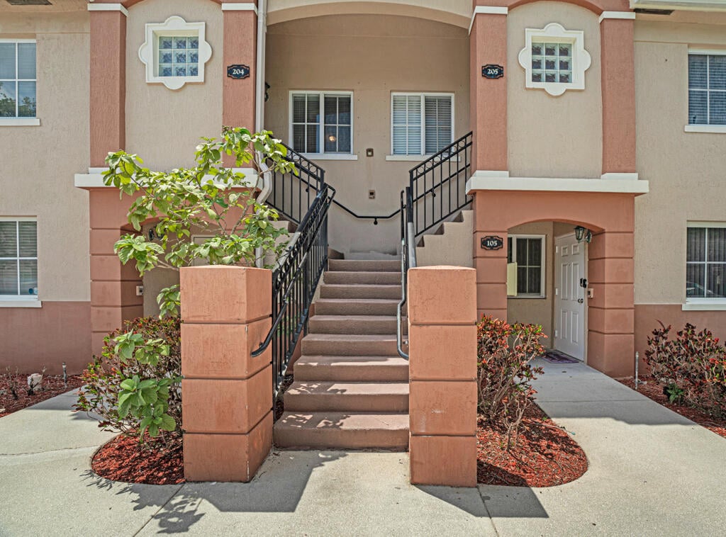 Primary Photo - 3810 N Jog Rd