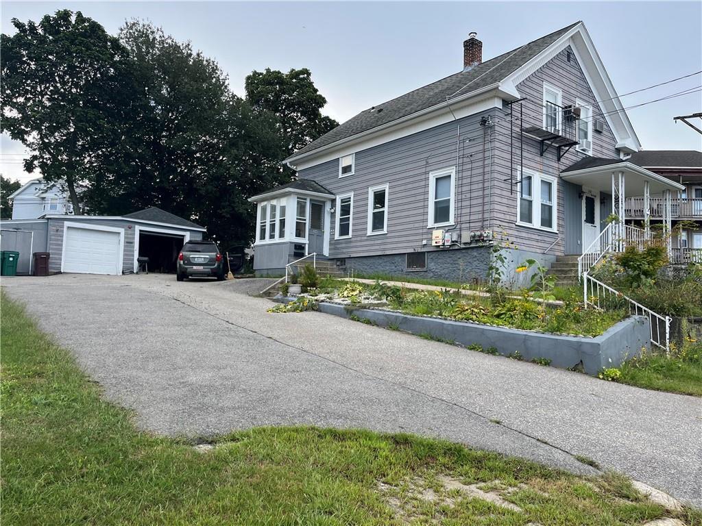 268 Cottage St Unit 1, Woonsocket, RI 02895 Room for Rent in