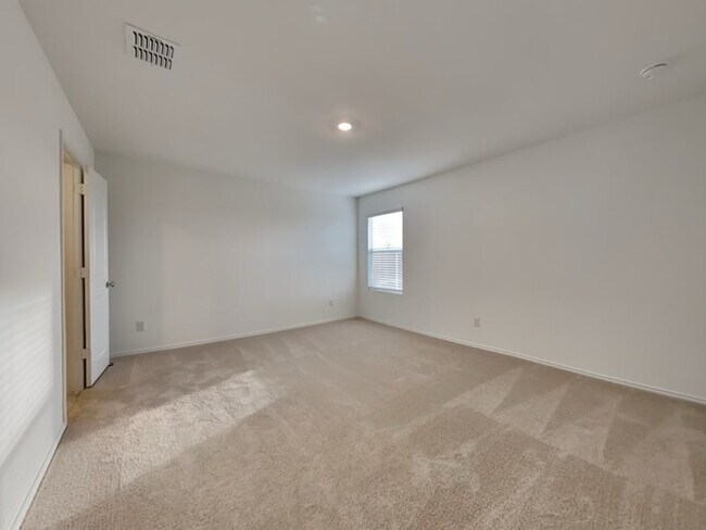 Foto del edificio - 7932 Churchill St