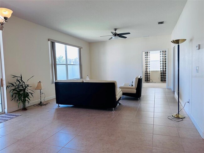 Foto del edificio - 6174 42nd St Cir E