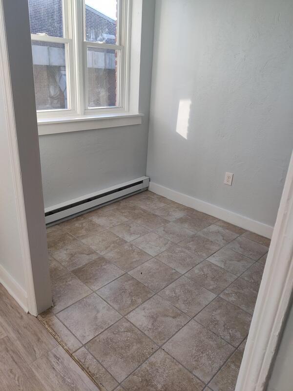 Foto del edificio - 430 N 64th St