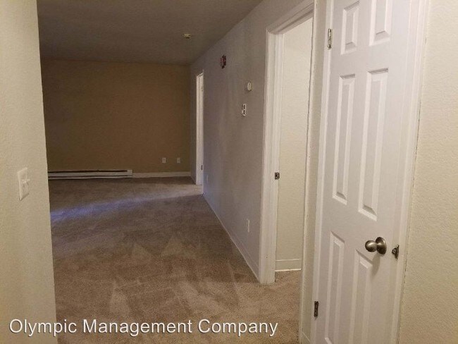 Foto del edificio - 425 Ensign Rd NE
