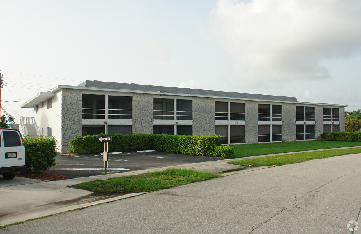 Foto principal - South Lake Apartments