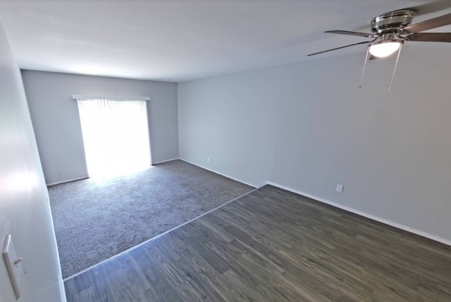 Interior Photo - The Groves Apartments and Townhomes