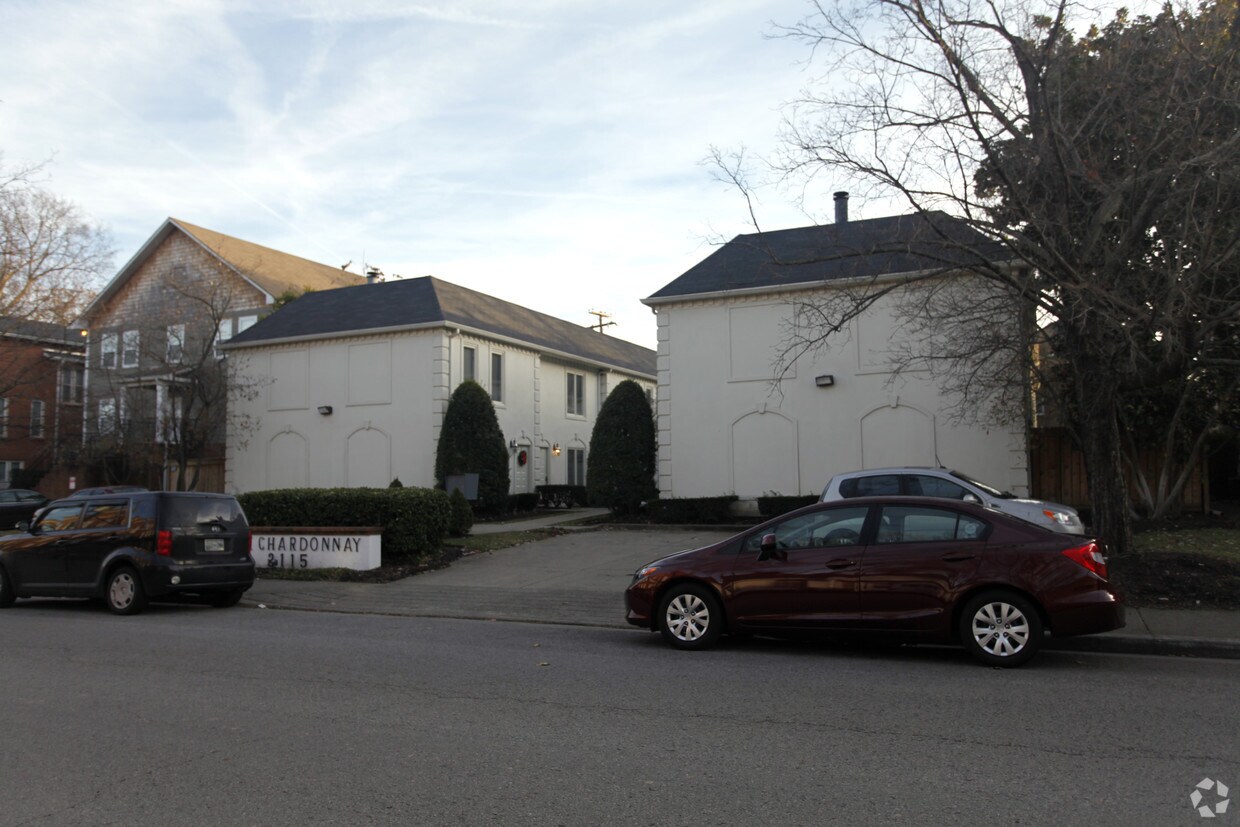 Foto principal - 2115 Acklen Ave