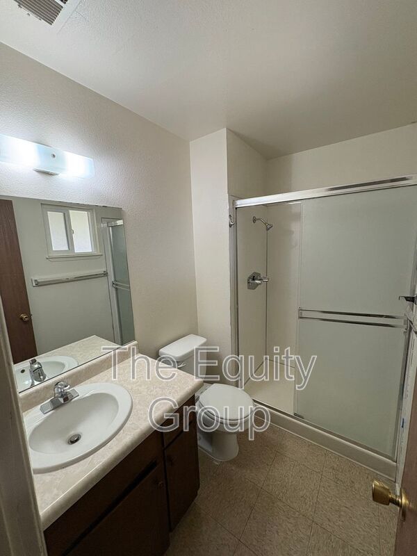Foto del edificio - 1329 S Liberty St