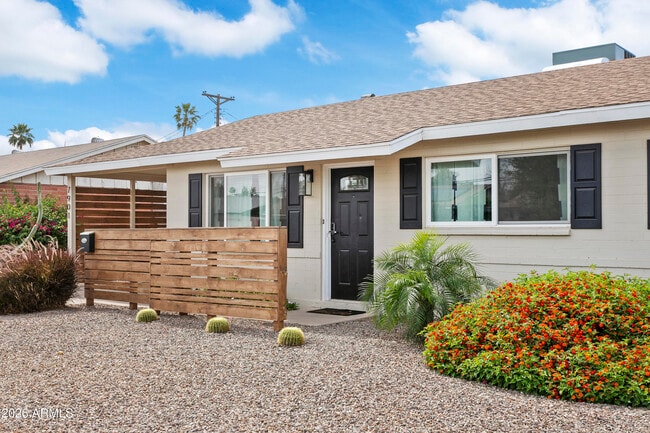 Foto del edificio - 7901 E Loma Land Dr