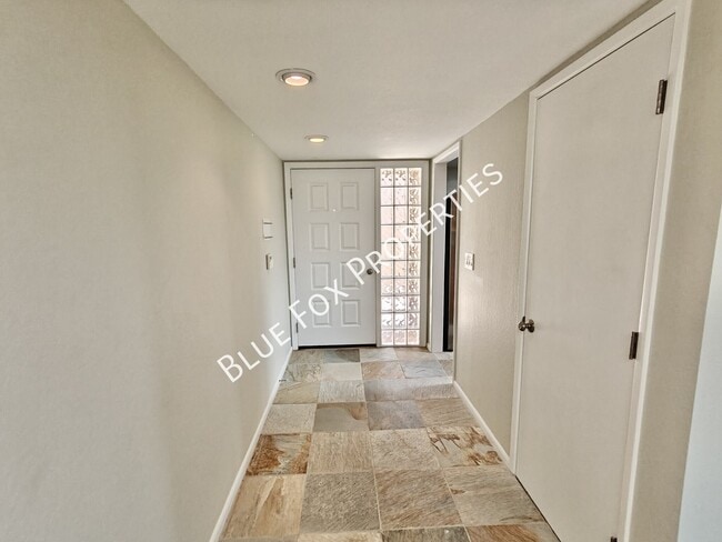 Building Photo - 5309 N Fort Yuma Trail