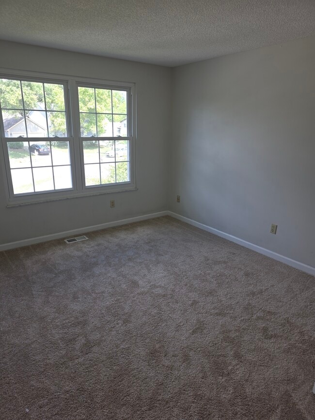 Building Photo - 3115 Larbrook Ct