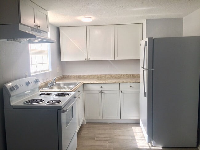 Building Photo - The Oberon