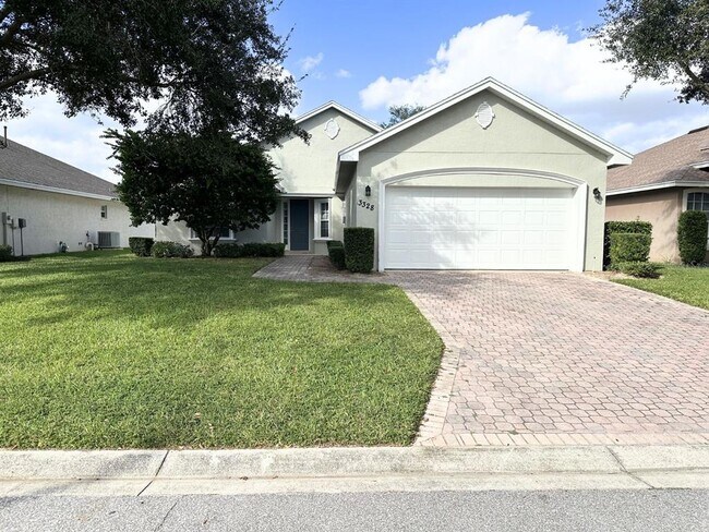 Building Photo - 3328 Oak Hill Pl