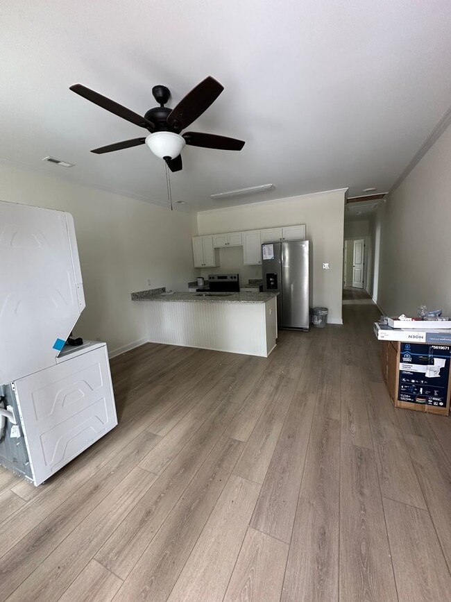 Foto del edificio - 904 Fort Totten Dr