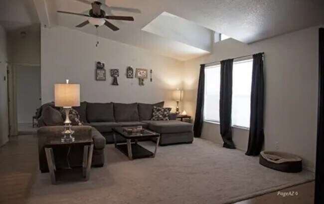 Living room - 119 Golden Eagle Ct