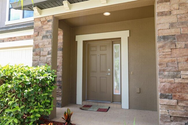 Foto del edificio - 1208 Oakcrest Dr