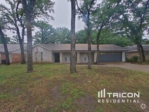 Building Photo - 506 Canyon Ridge Dr