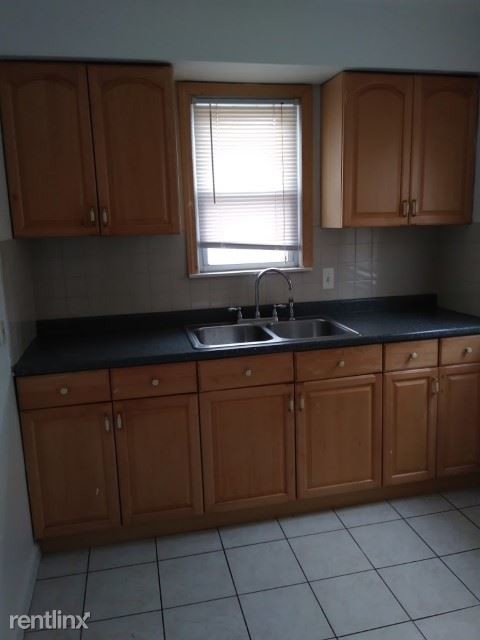 Foto del edificio - 7424 Mansfield St