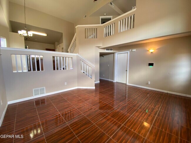 Building Photo - 6773 Parque Del Sol Dr