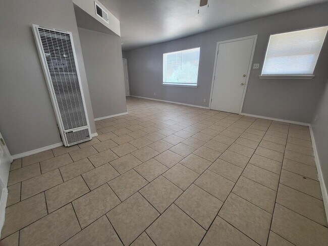 Foto del edificio - 3707 Fillmore Ave