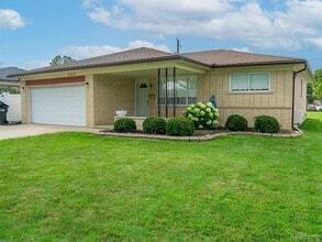 Building Photo - 4211 Gunther Dr