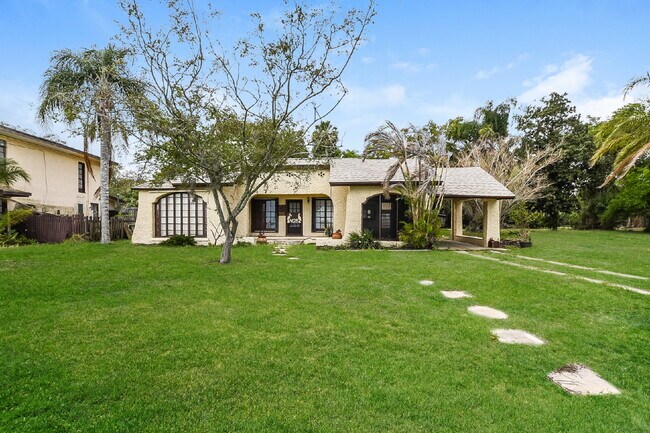 Foto del edificio - Charming 3 Bedroom, 1 Bathroom house on the Indian River!