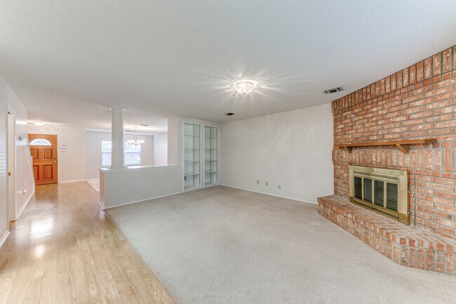 Foto del edificio - 16407 Encanto Pass