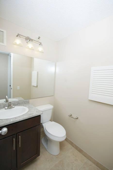 Foto del edificio - 180 N Harbor Dr