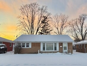 Building Photo - 3114 Cherokee Ave