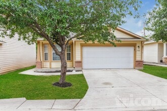 Building Photo - 9822 Vandenberg Way