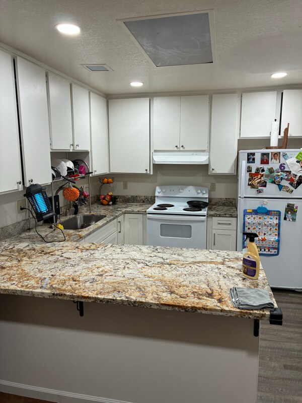 Foto del edificio - 6778 Herndon Pl