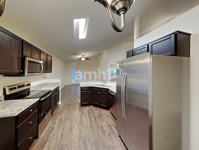 Building Photo - 131 Boutot St