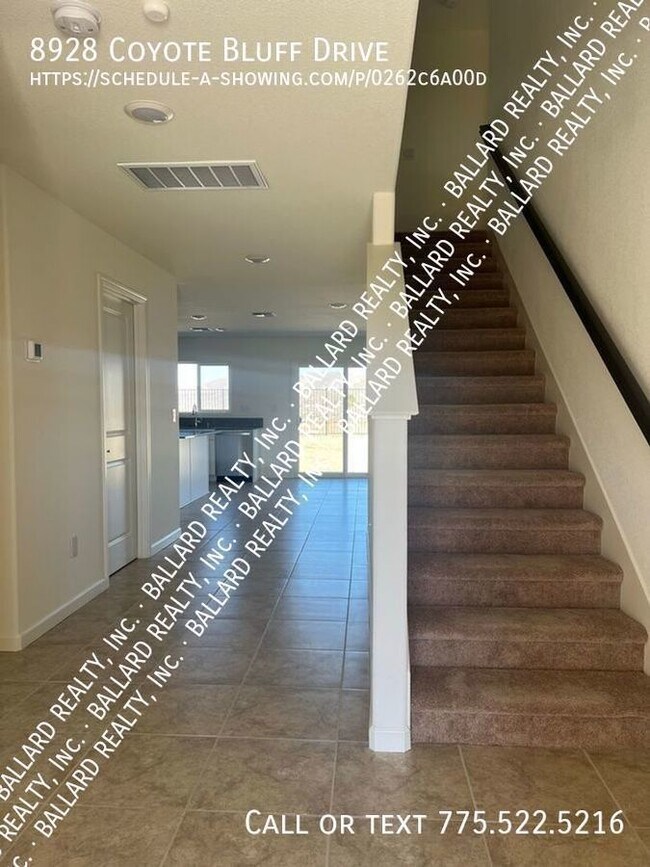 Building Photo - 4-bedroom home in North Valleys