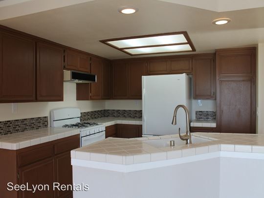Foto del edificio - 2 br, 2 bath House - 190 Cypress Avenue