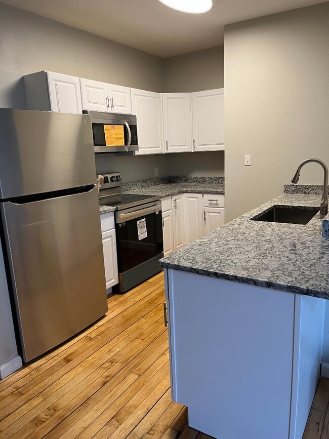 Foto del edificio - 16 Oak St