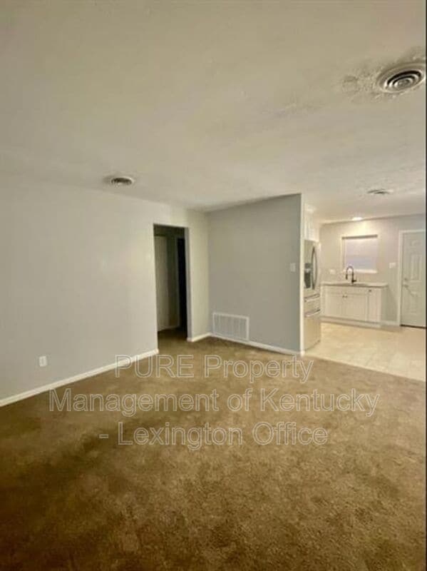 Foto del edificio - 4053 Victoria Way