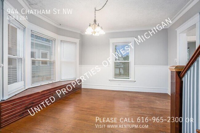 Building Photo - Available Now | 4 Bedroom 2 Bathroom Singl...