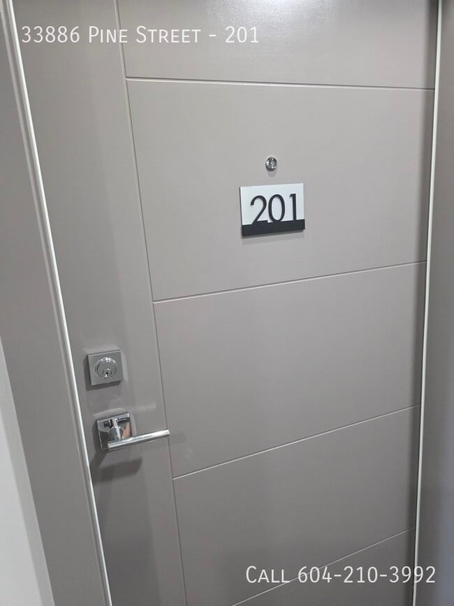 Photo du bâtiment - Brand New Jacob Building