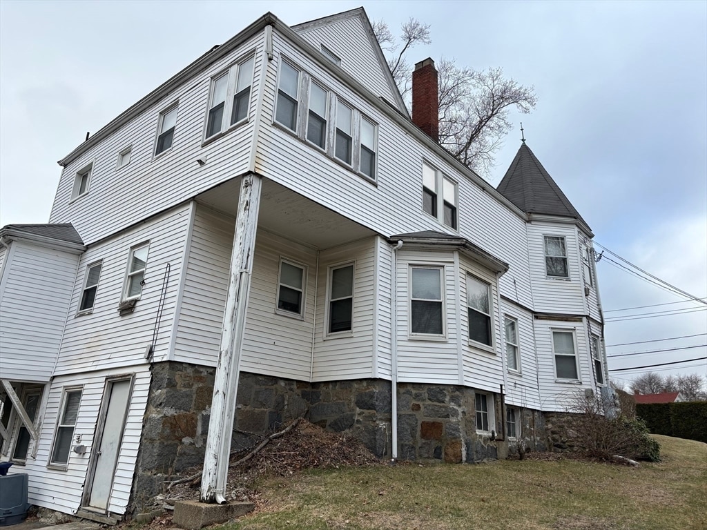 Foto principal - 1122 Adams St