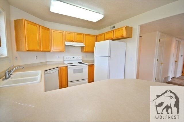 Building Photo - Stunning 3 Bedroom West Valley Condo