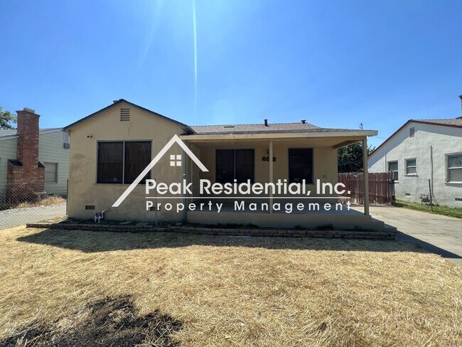 Foto del edificio - 3 br, 2 bath House - 6012 Sampson Blvd