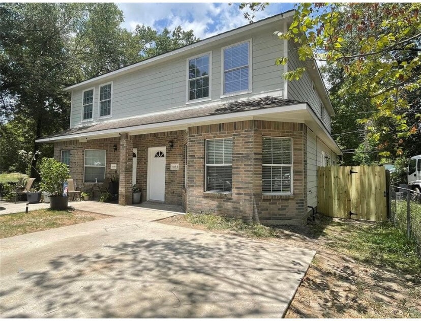 Primary Photo - 8119 Caddo Rd