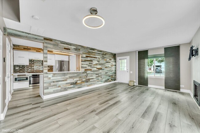 Foto del edificio - 436 Yorktown Ct
