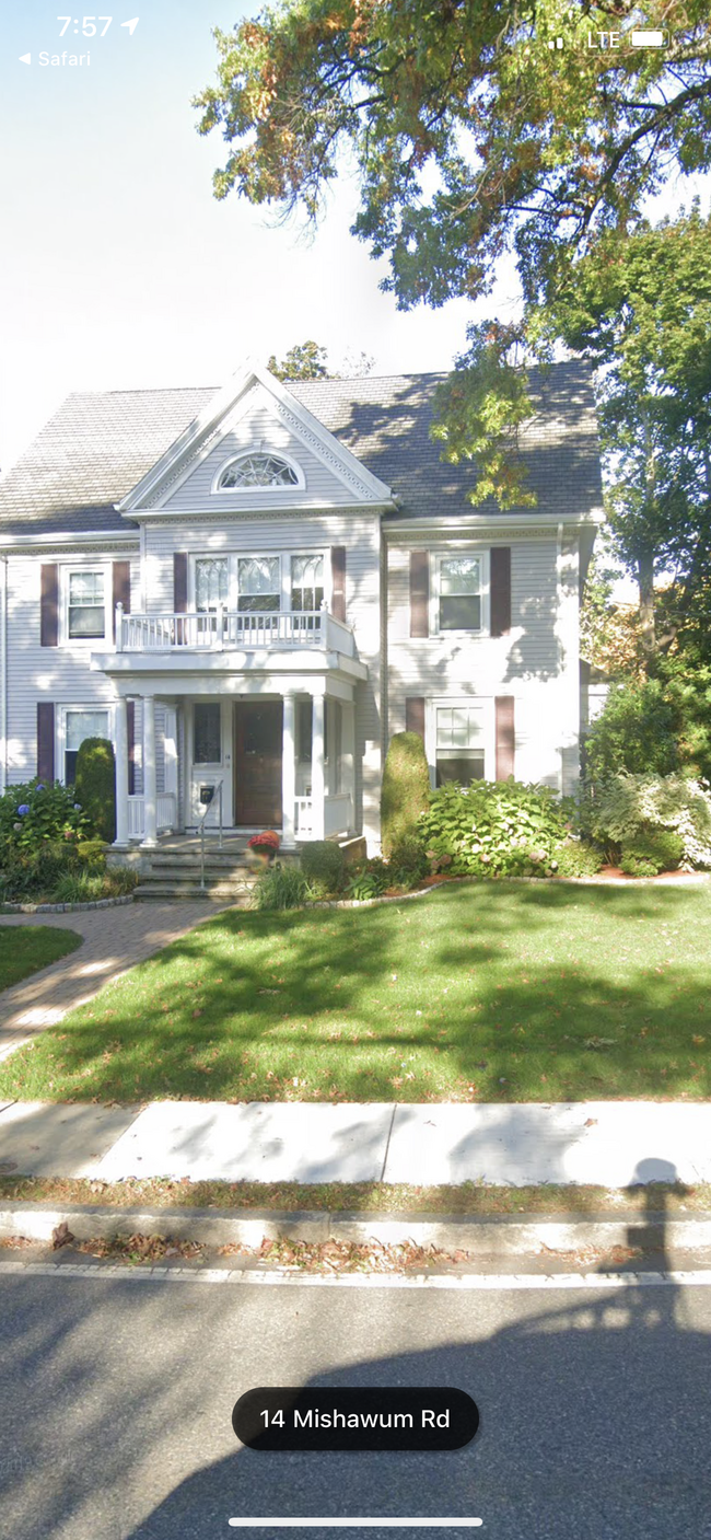 Building Photo - 14 Mishawum Rd