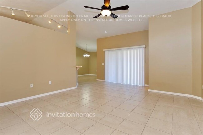 Foto del edificio - 6789 Cabernet Crossing