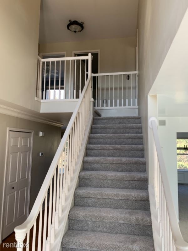 Building Photo - 4 br, 3 bath House - 1392 Four Seasons Dr