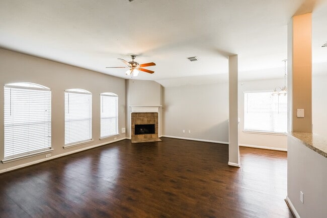 Building Photo - 5139 Chase Park Cir