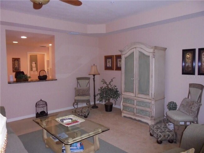 Building Photo - FOUNTAIN COURT CONDOMINIUM AVAILABLE FOR 2...