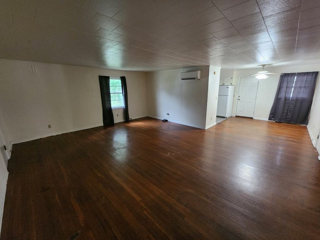 104 Greenlawn Dr Unit 3, Sparta, TN 38583 Apartments in Sparta, TN