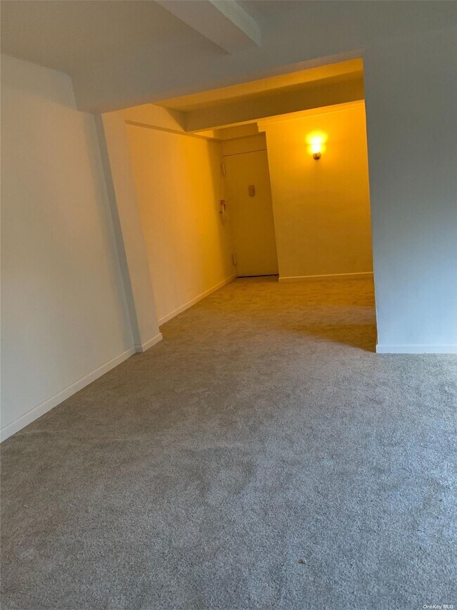 Foto del edificio - 1554 Unionport Rd