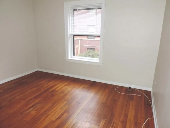 Foto del edificio - 1364 W Estes Ave
